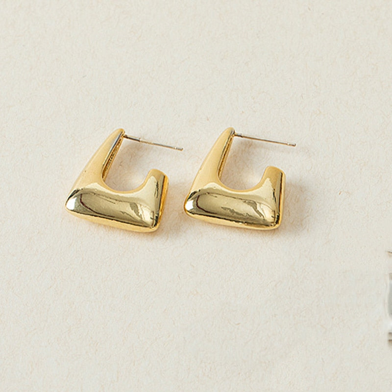 2024 New Classic Copper Alloy Smooth Metal Hoop Earrings For Woman Fashion Korean Jewelry Temperament  Daily Wear earrings